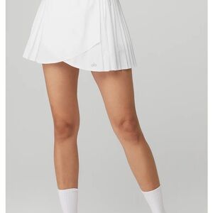 ALO Yoga Cream Skater Mini Skirt with Pleats